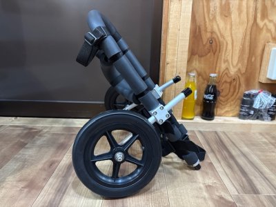 岡山県のコーギー　紫音(しおん)ちゃんの車椅子